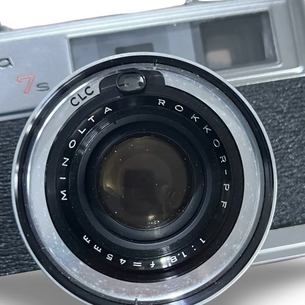 Minolta Hi-Matic 7s Classic 35mm Rangefinder Camera- Decorative or For Repair